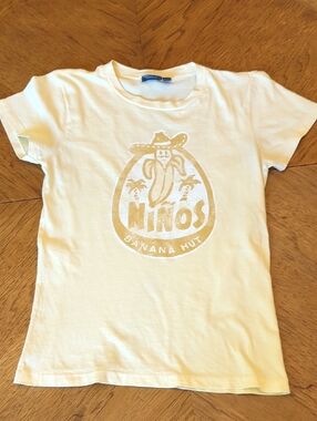 Y2K Vintage American Eagle Outfitters Yellow Short Sleeve Tee Ninos Banana Hut